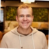 Riku Mäkelä