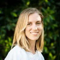 Julia DeWahl