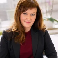 Kiersten Stead
