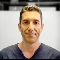 Tzakhi Freedman
