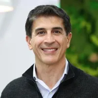 Arash Afrakhteh