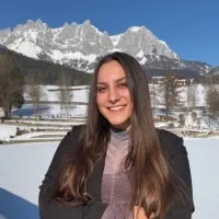 Nida Basbuga Metesoy