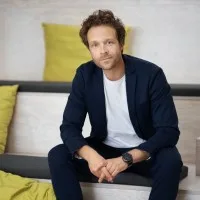 Stephan Bayer