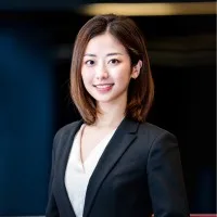Elaine Lou