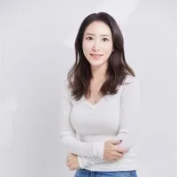 Nicole SJ Jang