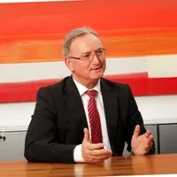 Uwe Kolb
