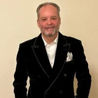 Simon Tucker