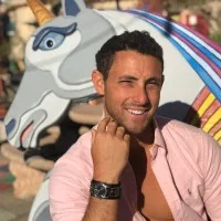 Joey R.