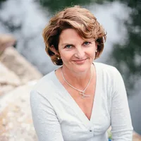 Martha Carlin