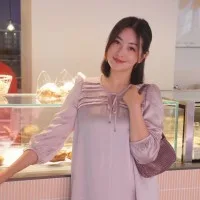 Yaqi Zeng