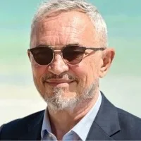 Luis J. Armando