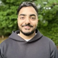Mo M.