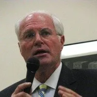 Bruce MacMillian