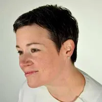 Lisa Calhoun