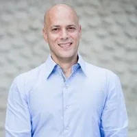 Eyal Miller