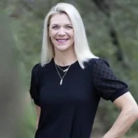 Leslie Huffhines