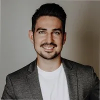 Bastian Reichert