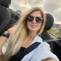 Victoria S.