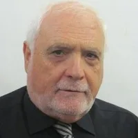 Menahem Snir
