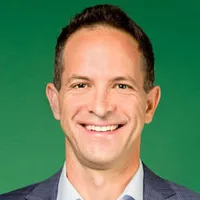 Zander Lurie