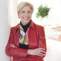 Elaine Bolle