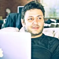 Bobby Farahi