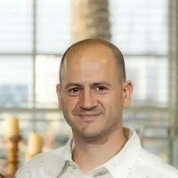 Gil Paz