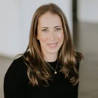 Laura Kozien