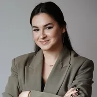 Ella Esaian