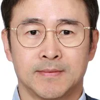 Hongwei Dong