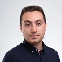 Arsham Zolanvari