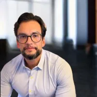 Luiz De Macedo
