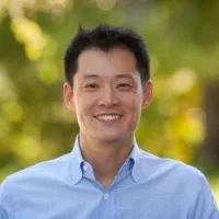 Warren Lee