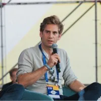 Nikolas Krawinkel